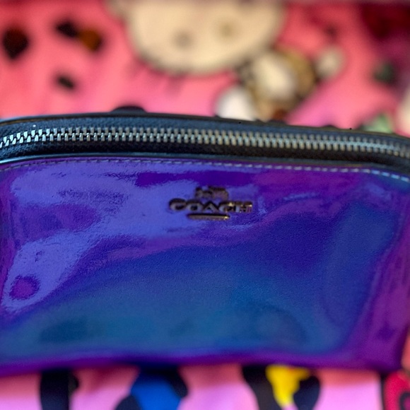 COACH HOLOGRAM COSMETIC CASE 17 - Picture 6 of 6